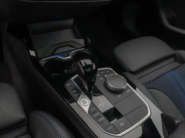 BMW 1 Series view 22