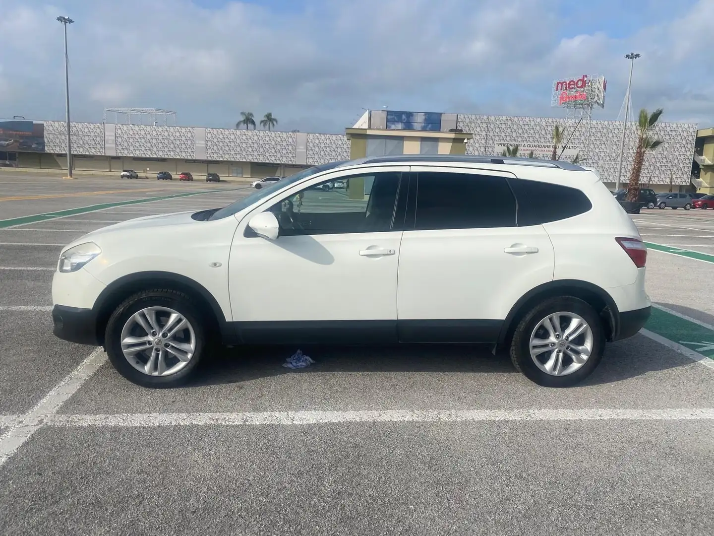 Nissan Qashqai+2 Tekna Bianco - 2