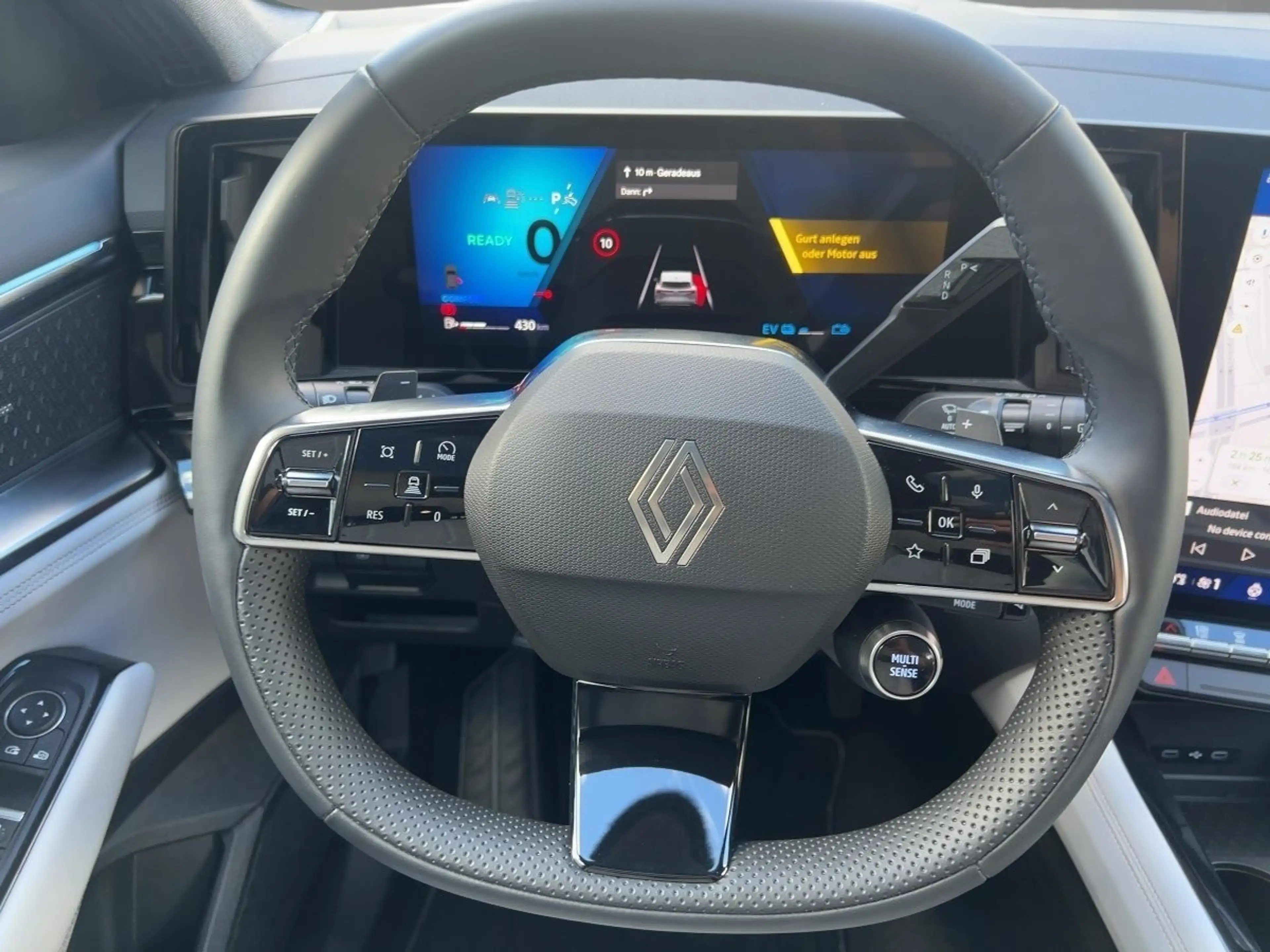 Renault Espace 1.2 Iconic 200 Full Hybrid — photo 11