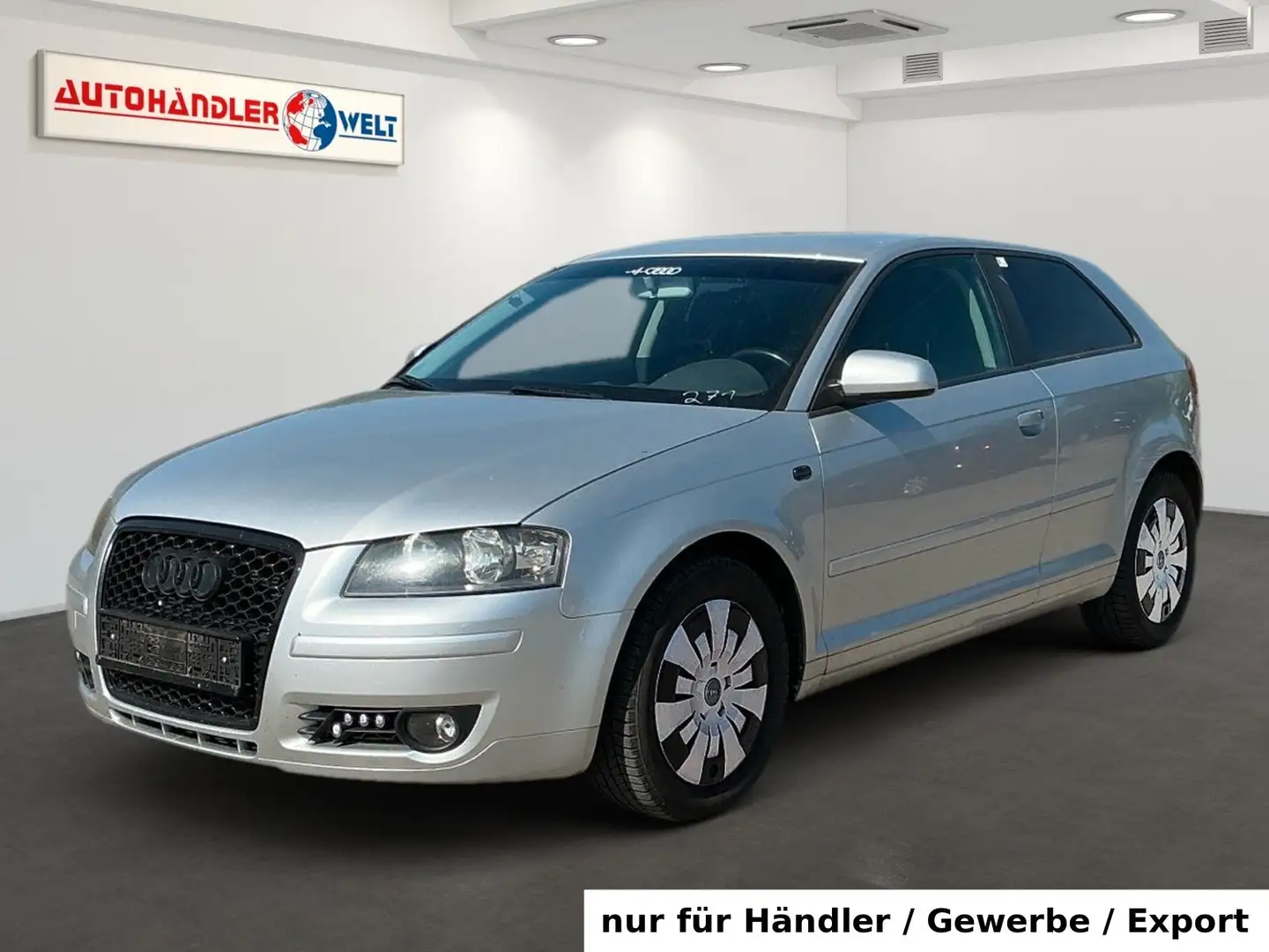 Audi A3 1.6 Dual-AAC SHZ BT-Freisprech DAB+ Sportsitz Silver - 1