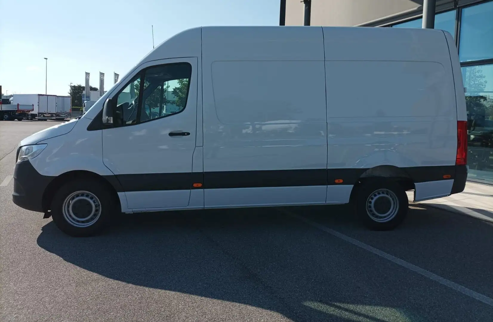 Mercedes-Benz Sprinter Sprinter F37/35 314 CDI RWD TA Furgone Business Au Bianco - 2