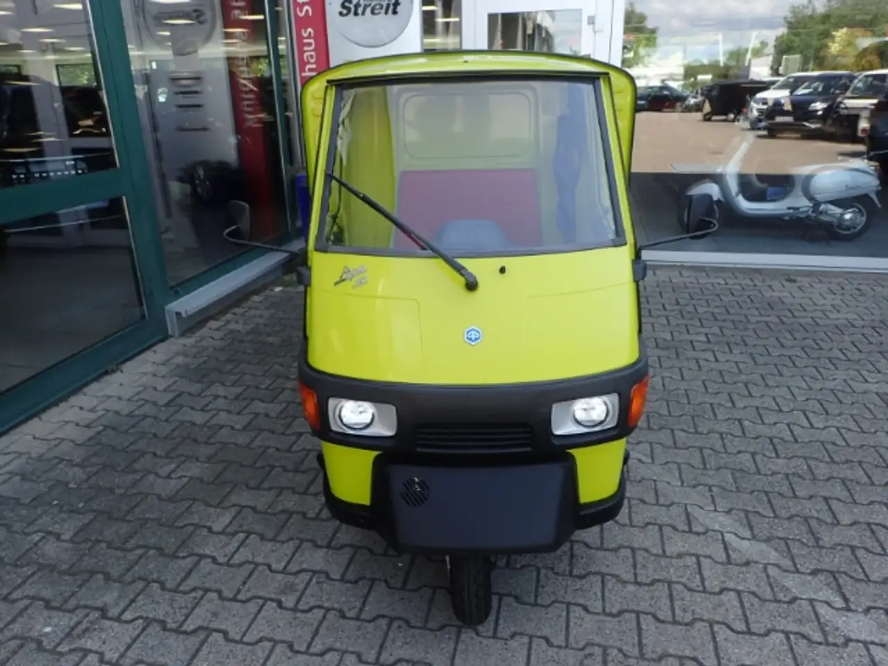 Piaggio Ape 2024