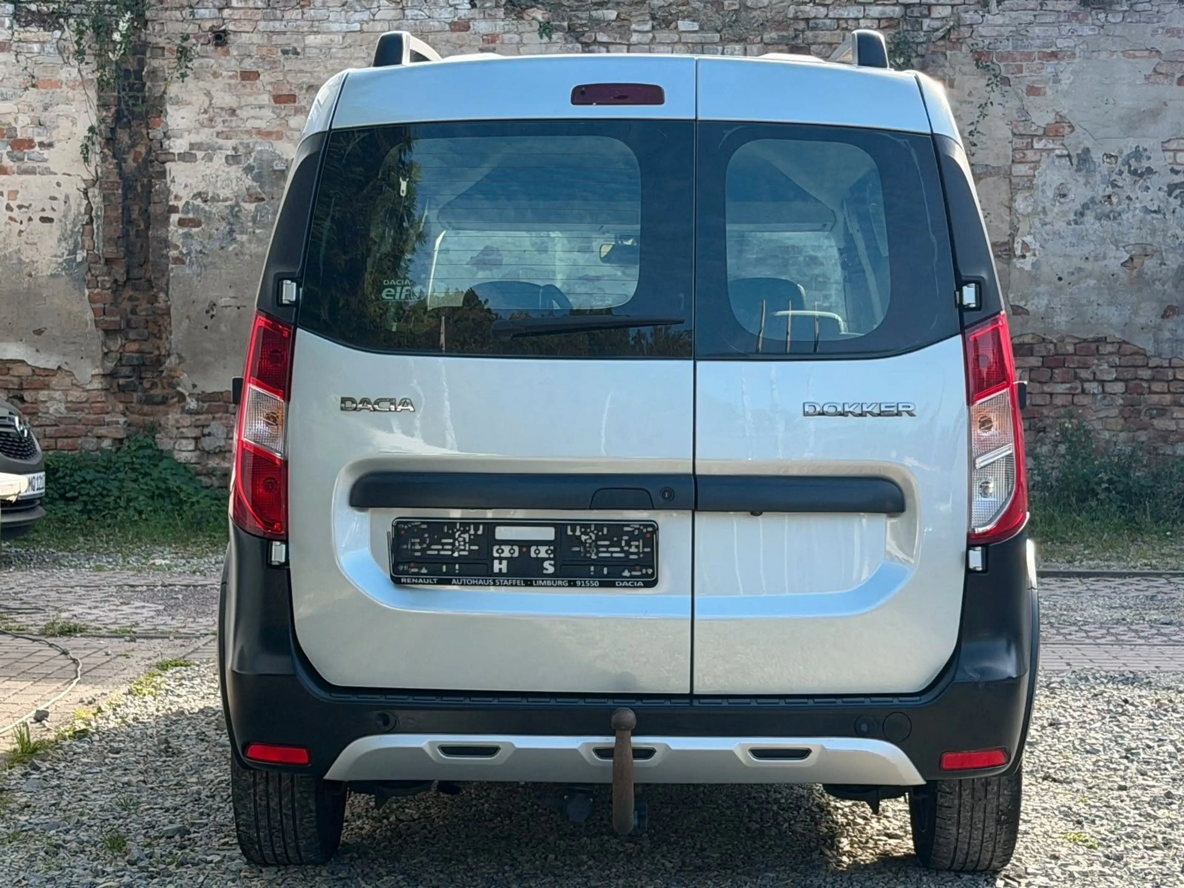 Dacia Dokker Stepway 1.6*1.Hand*AHK*Navi*Klima*SHZ — photo 12