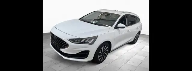 Ford Focus view 3