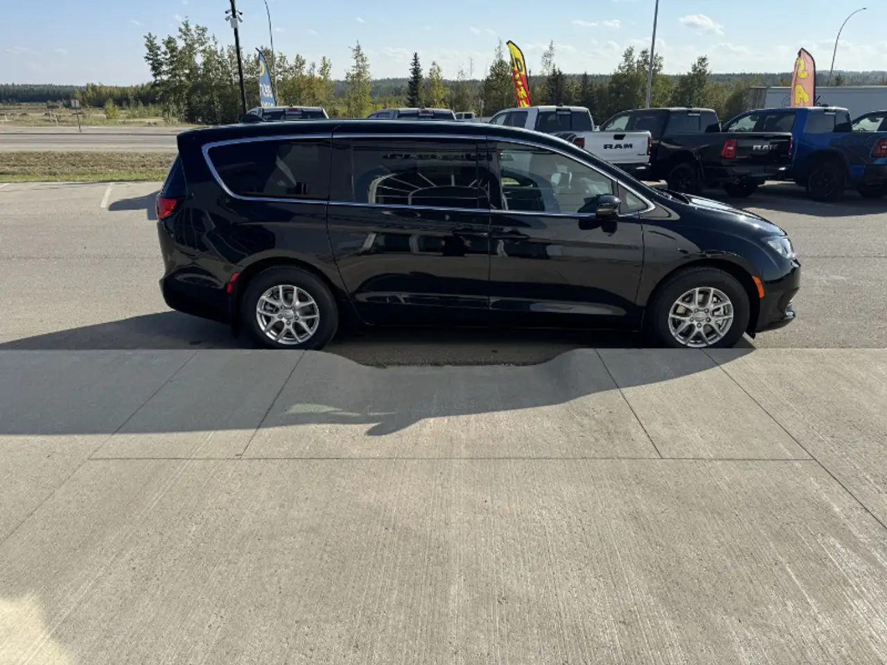 Chrysler Grand Caravan снимка Chrysler Grand Caravan