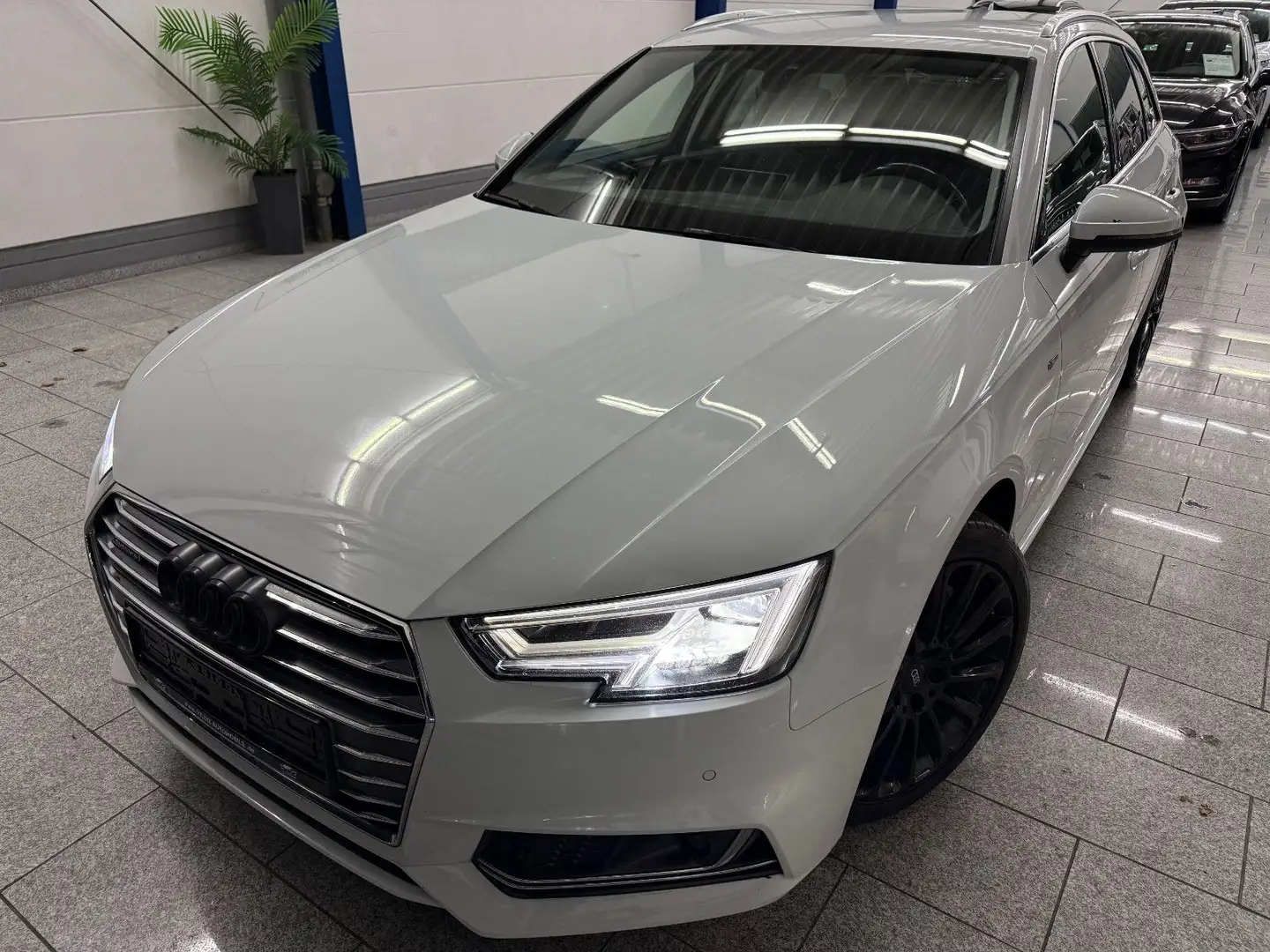 Audi A4 3.0 TDI*QUATTRO*S-LINE*KAMR*VIRTU*ACC*LED*AHK Blanc - 1