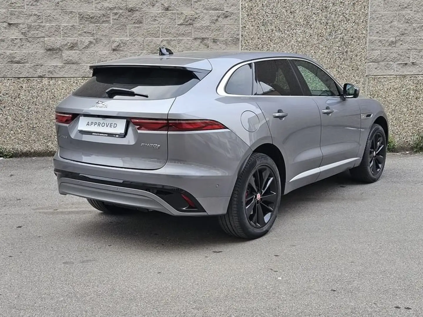 Jaguar F-Pace 2.0 PHEV 404 CV e AWD aut. R-Dynamic SE CRUISE CO Gri - 2