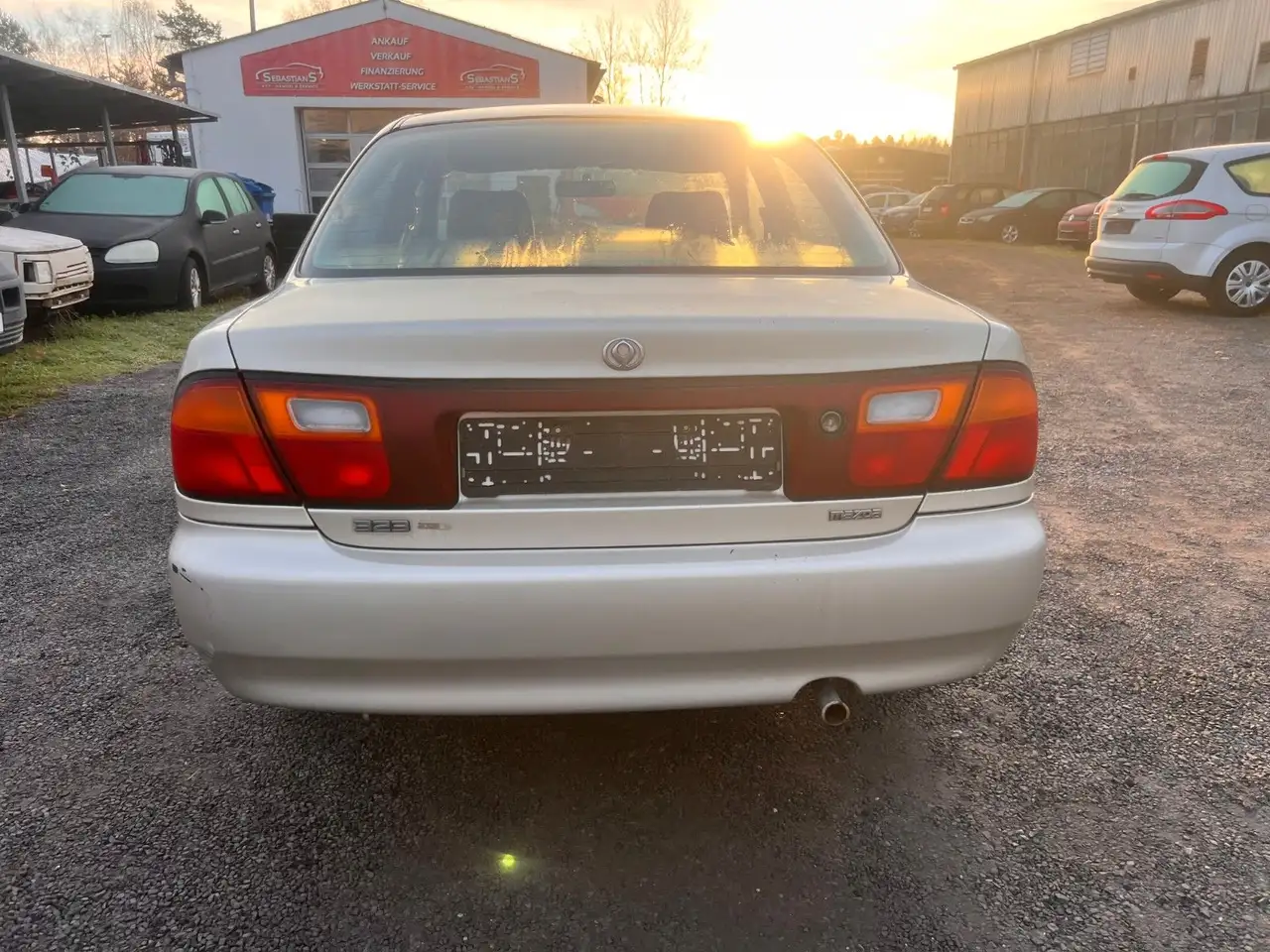 Mazda 323 S 1.5 Comfort, foto 5