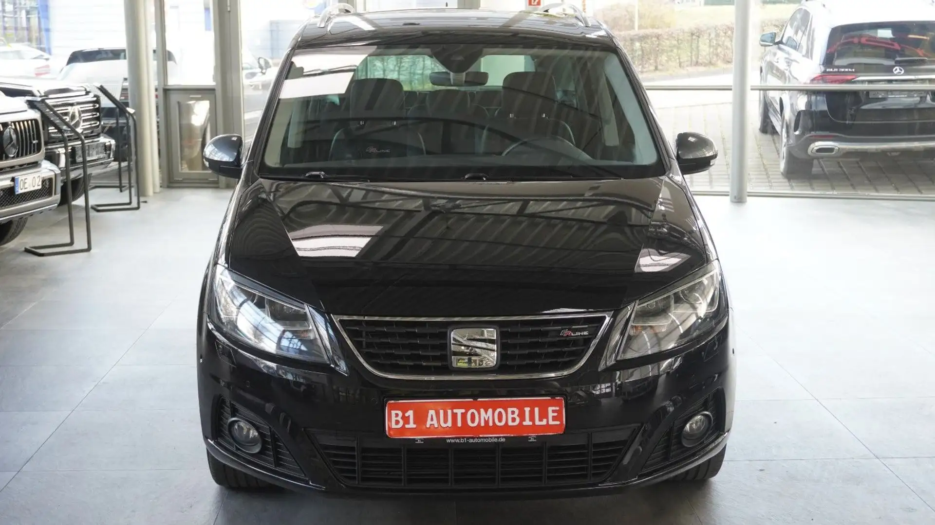 SEAT Alhambra FR-Line Allrad*1 HAND*ACC*NAVI*7 SITZER Noir - 2