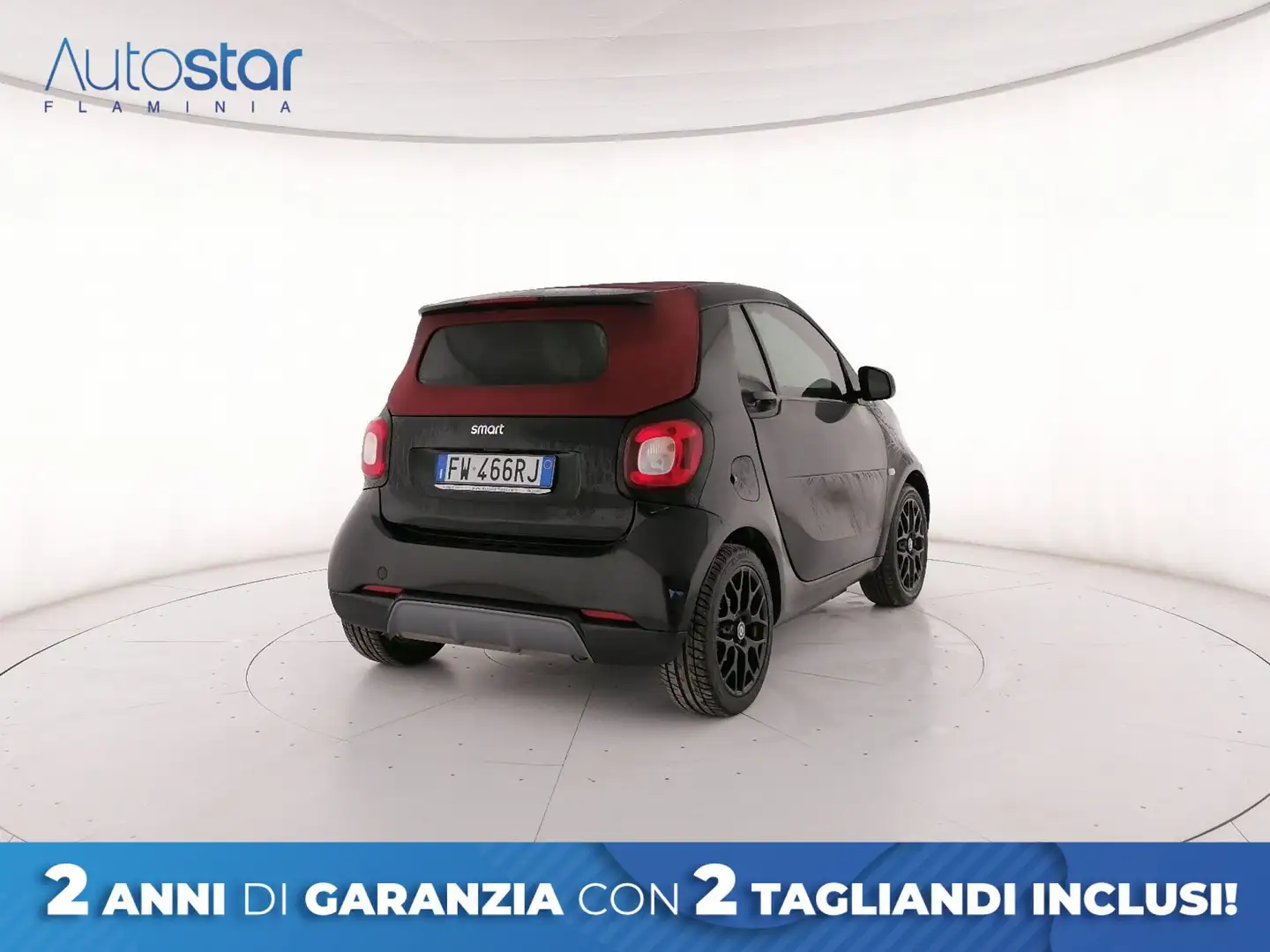 smart forTwo Cabrio 1.0 Superpassion 71cv twinamic crna - 2