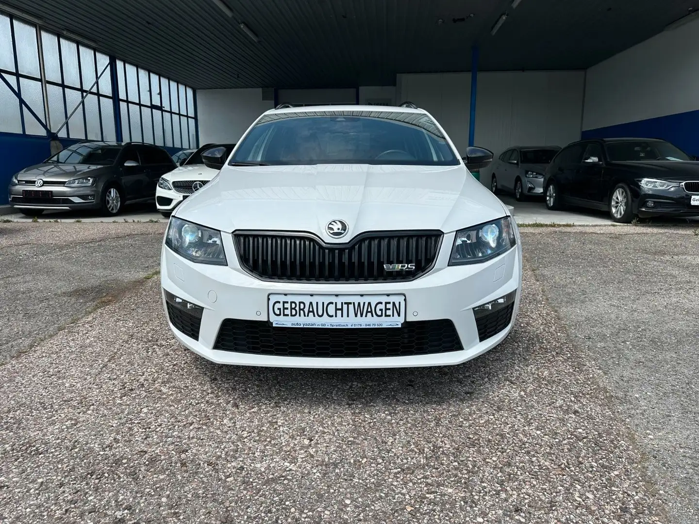 Skoda Octavia Combi RS/ BiXenon / Navi / PDC / 1.Hand Blanc - 1