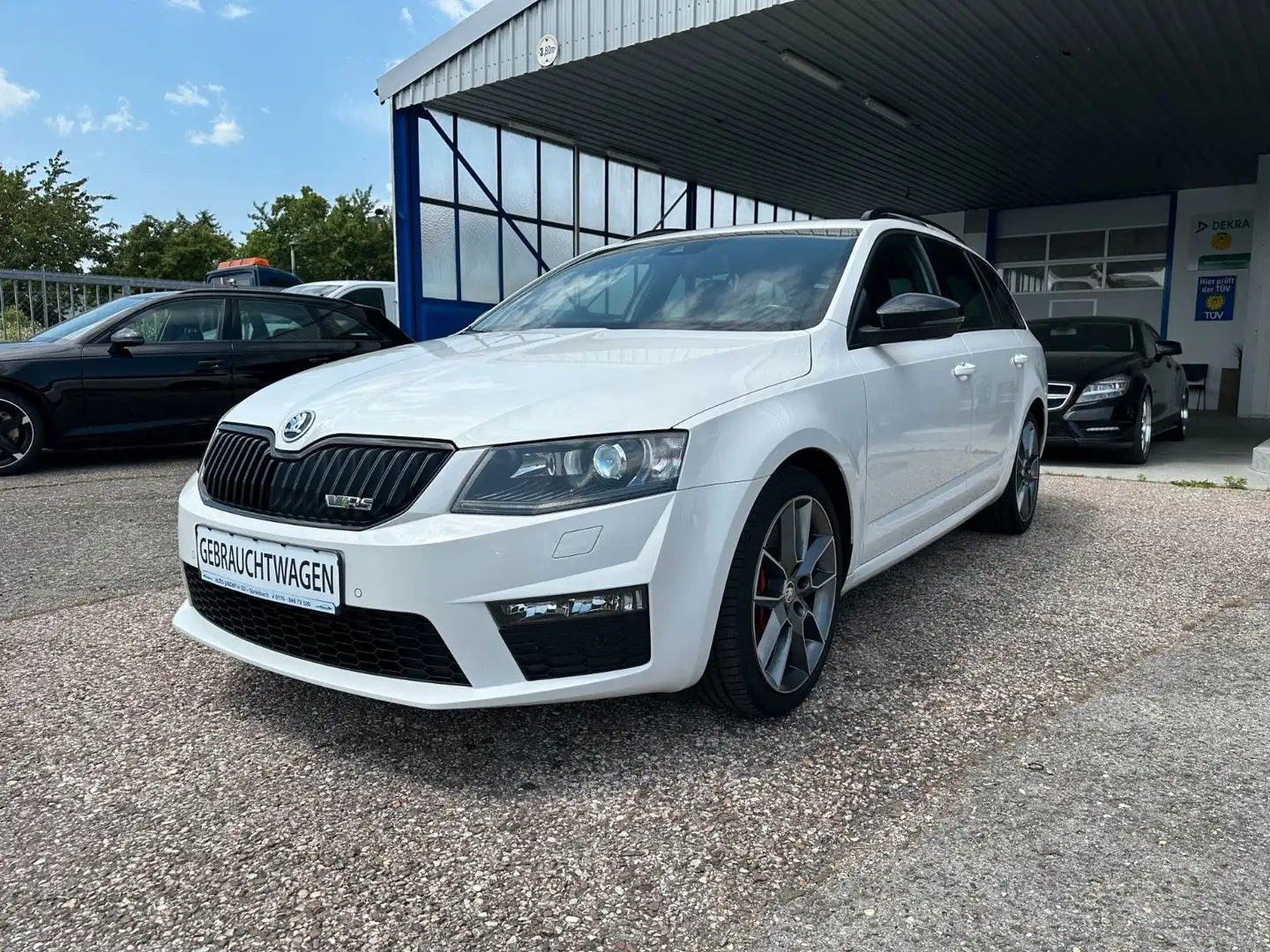 Skoda Octavia Combi RS/ BiXenon / Navi / PDC / 1.Hand Blanc - 2