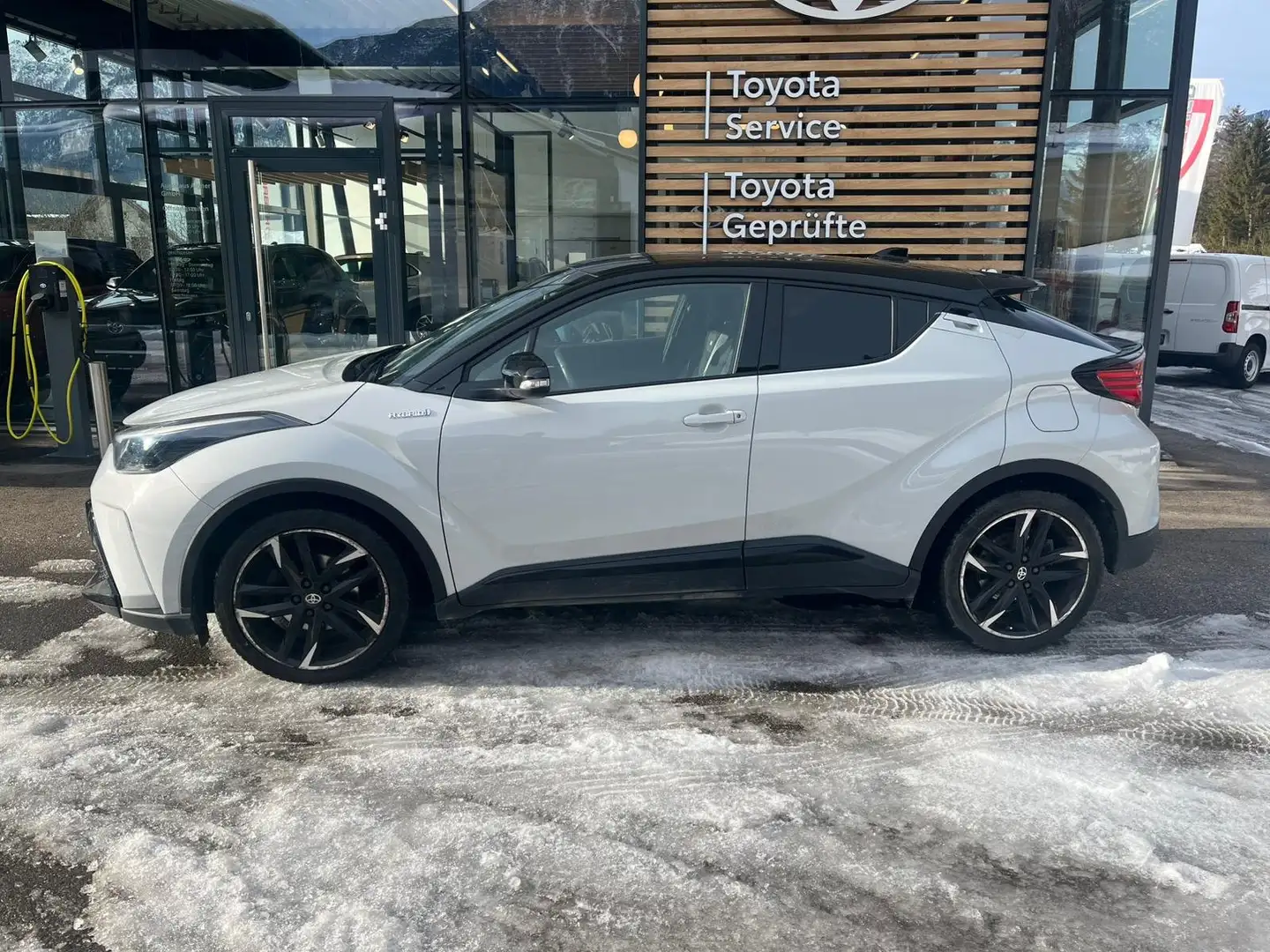 Toyota C-HR 2l Hybrid 4x2 GR-Sport Grau - 1