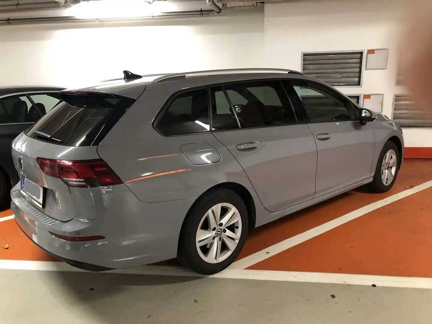 Volkswagen Golf Variant Golf Variant 2,0 TDI Life Standheizung el.Heckklap Grau - 1