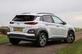 Hyundai KONA EV Premium 64 kWh ✅ Warmtepomp ✅ Leder ✅ Carplay Blanco - thumbnail 2