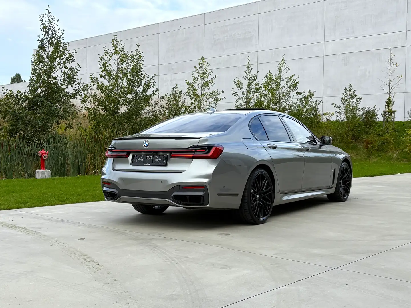 BMW 745 M pack opendak massage laser individual FullOption Gris - 2