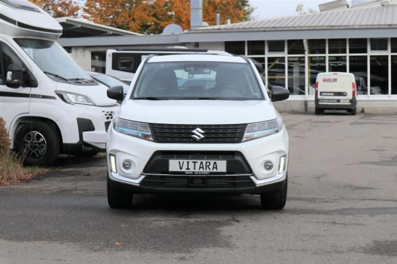 Suzuki Vitara Vitara HYBRID CLUB/ 1.HAND/KLIMA/ SEHR WENIG KM Weiß - 2