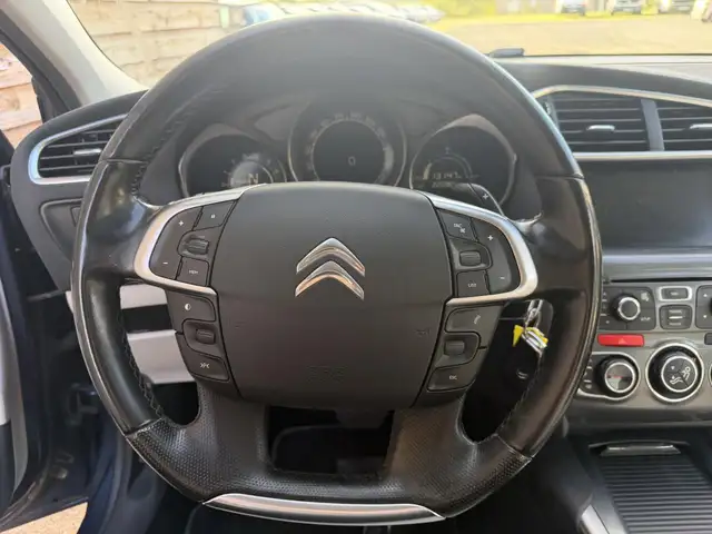 Citroen C4 view 25