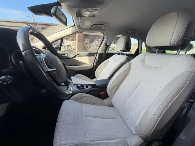Citroen C4 view 24