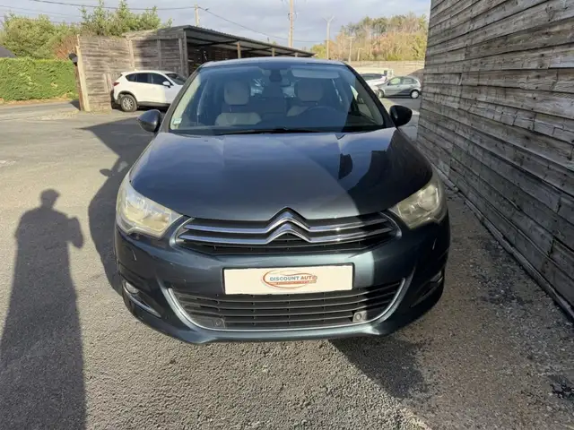 Citroen C4 view 10