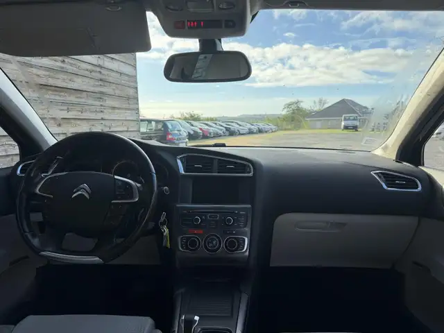 Citroen C4 view 15