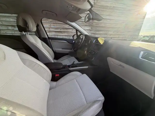Citroen C4 view 17