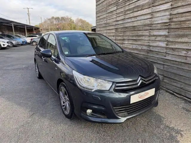 Citroen C4 view 9