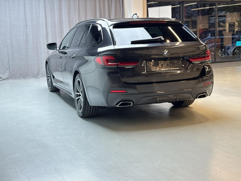 BMW 520 M Sport LED Kamera Winterfreude 4-Zo. — photo 7