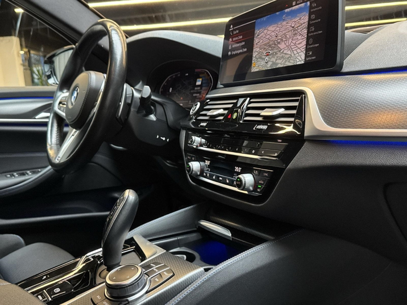 BMW 520 M Sport LED Kamera Winterfreude 4-Zo. — photo 14