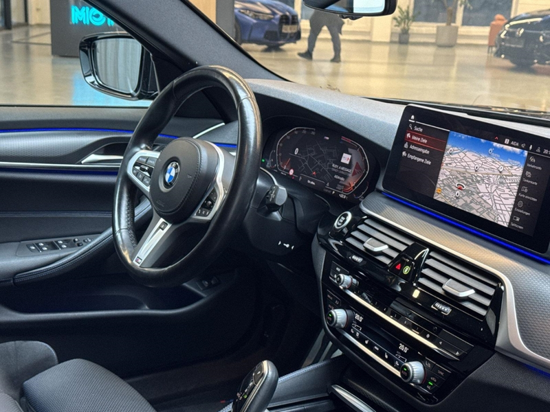 BMW 520 M Sport LED Kamera Winterfreude 4-Zo. — photo 13