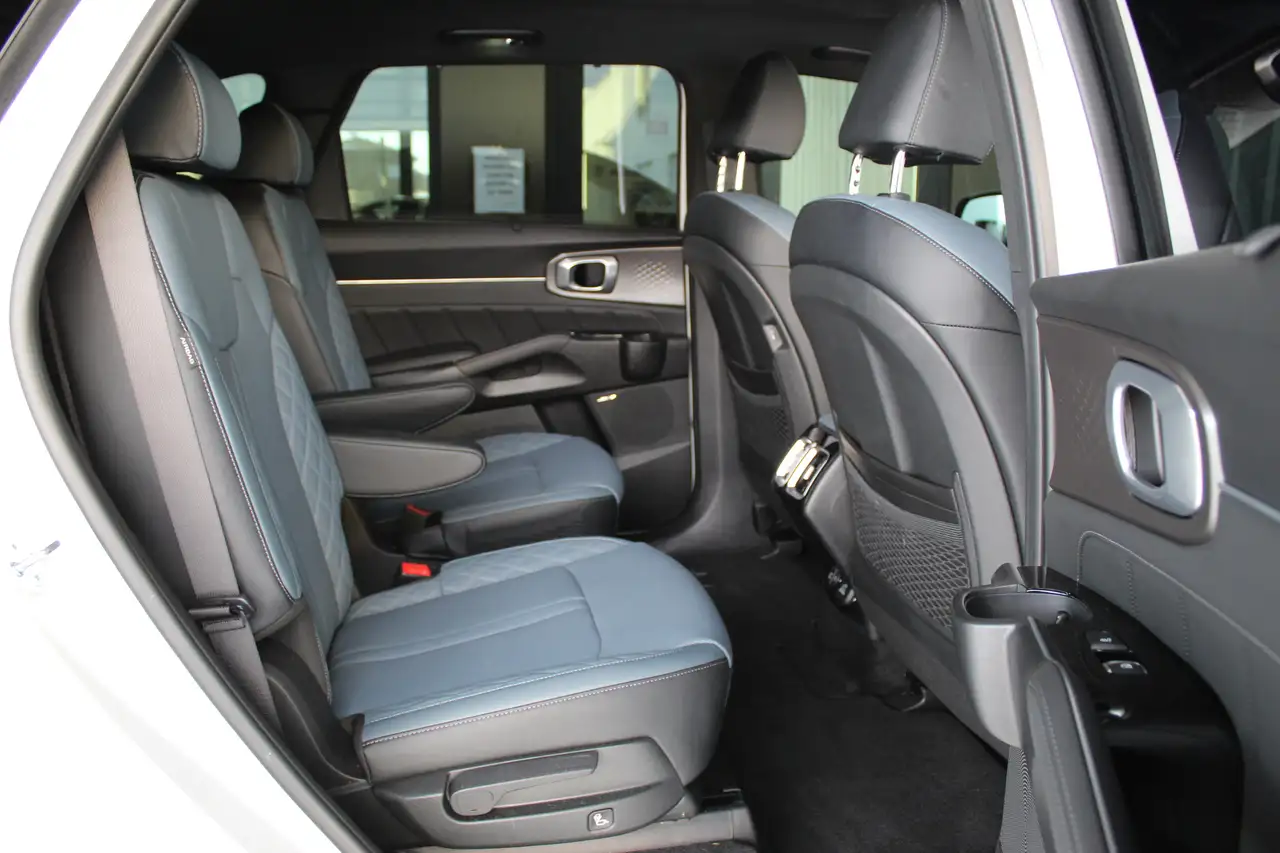 Kia Sorento снимка Kia Sorento