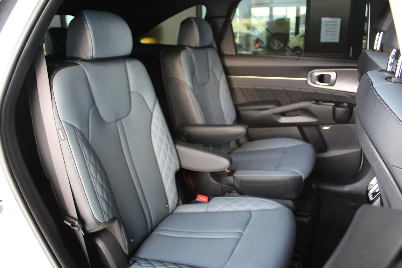Kia Sorento снимка Kia Sorento