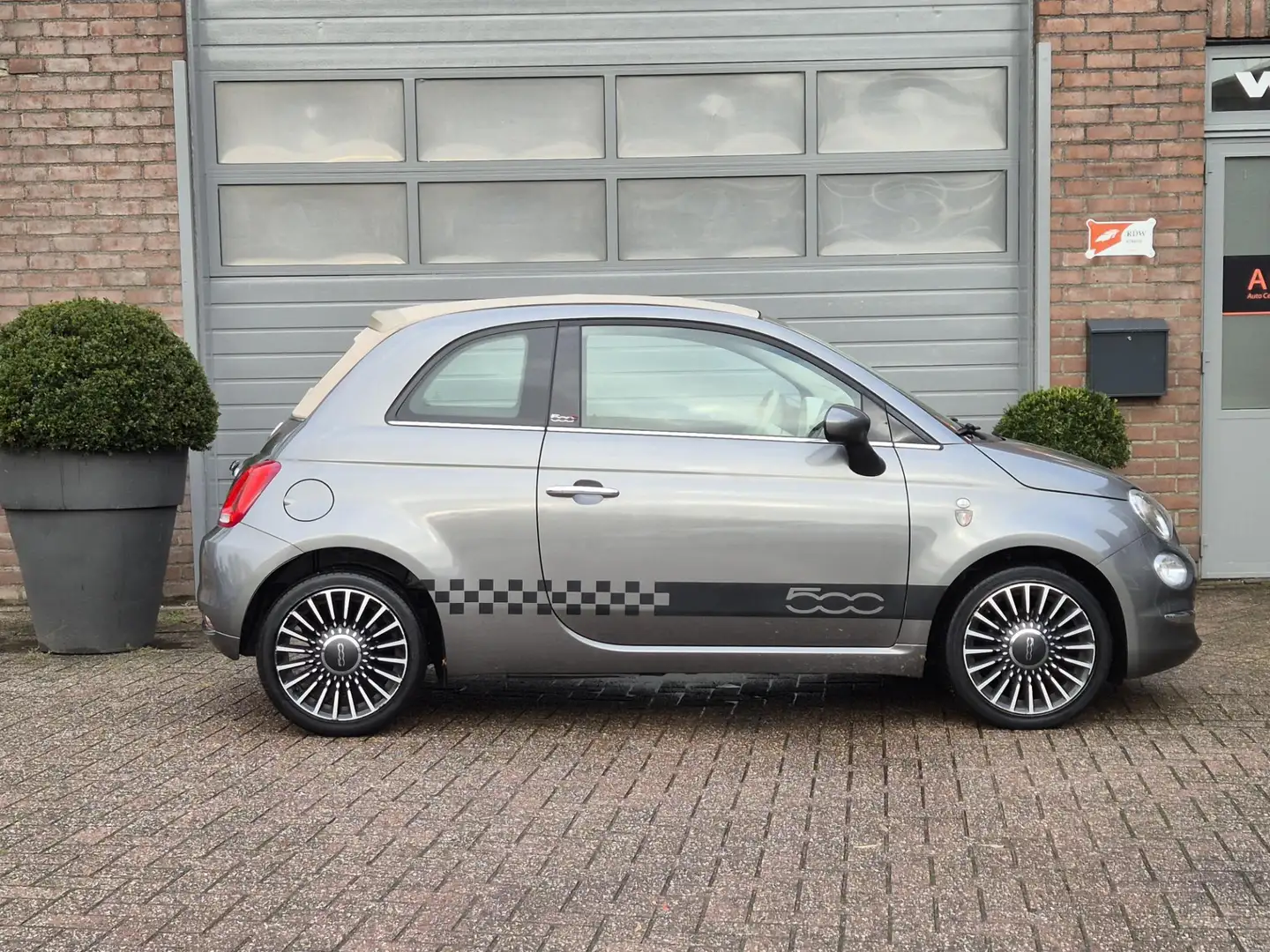Fiat 500C 0.9 TwinAir Turbo Lounge Cabrio Cruise-Control Grau - 2
