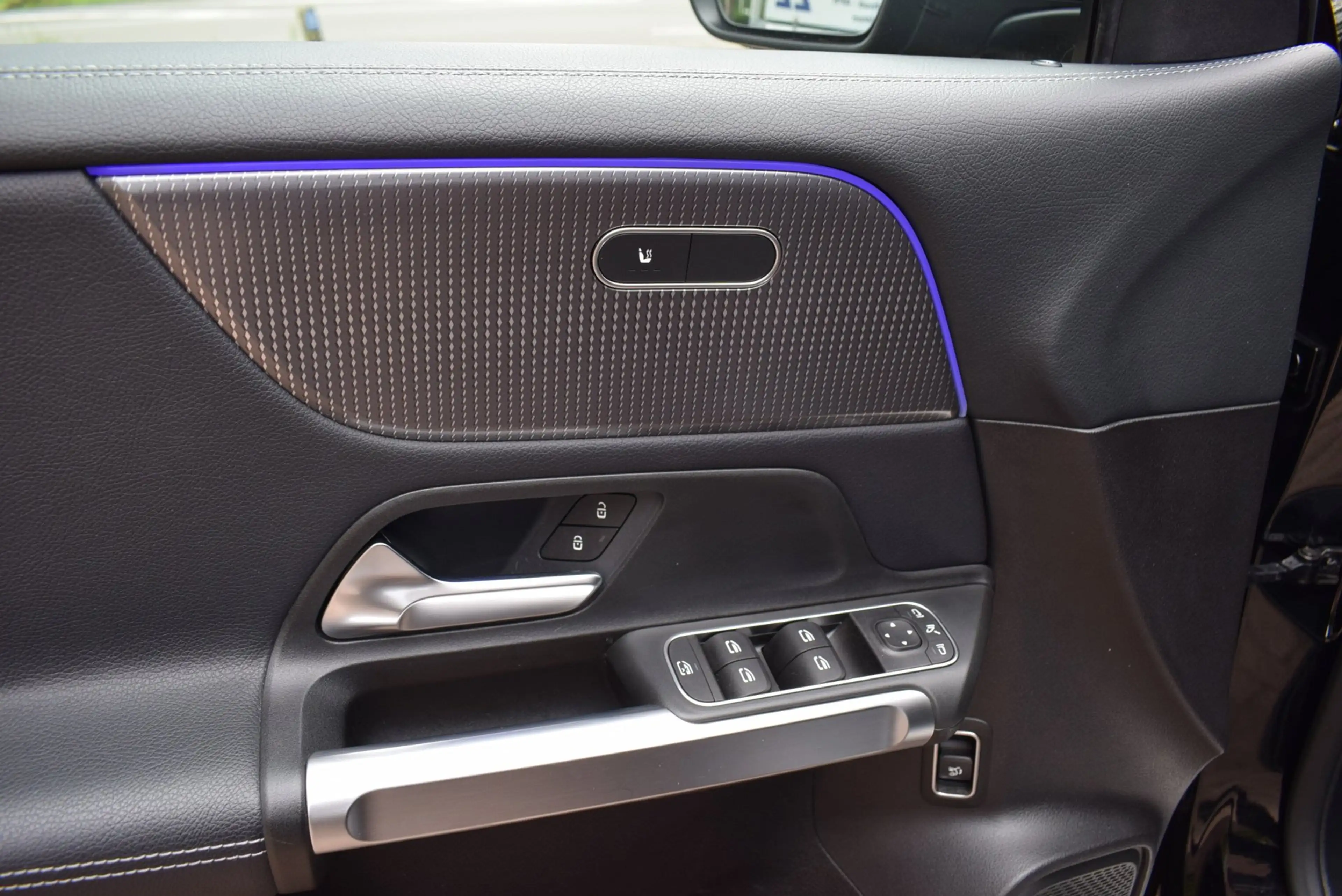 Mercedes-Benz GLB 200 Premium Plus 7p. AUTOM/CRUISE/NAVI/AIRCO-ECC/CARPL — photo 9