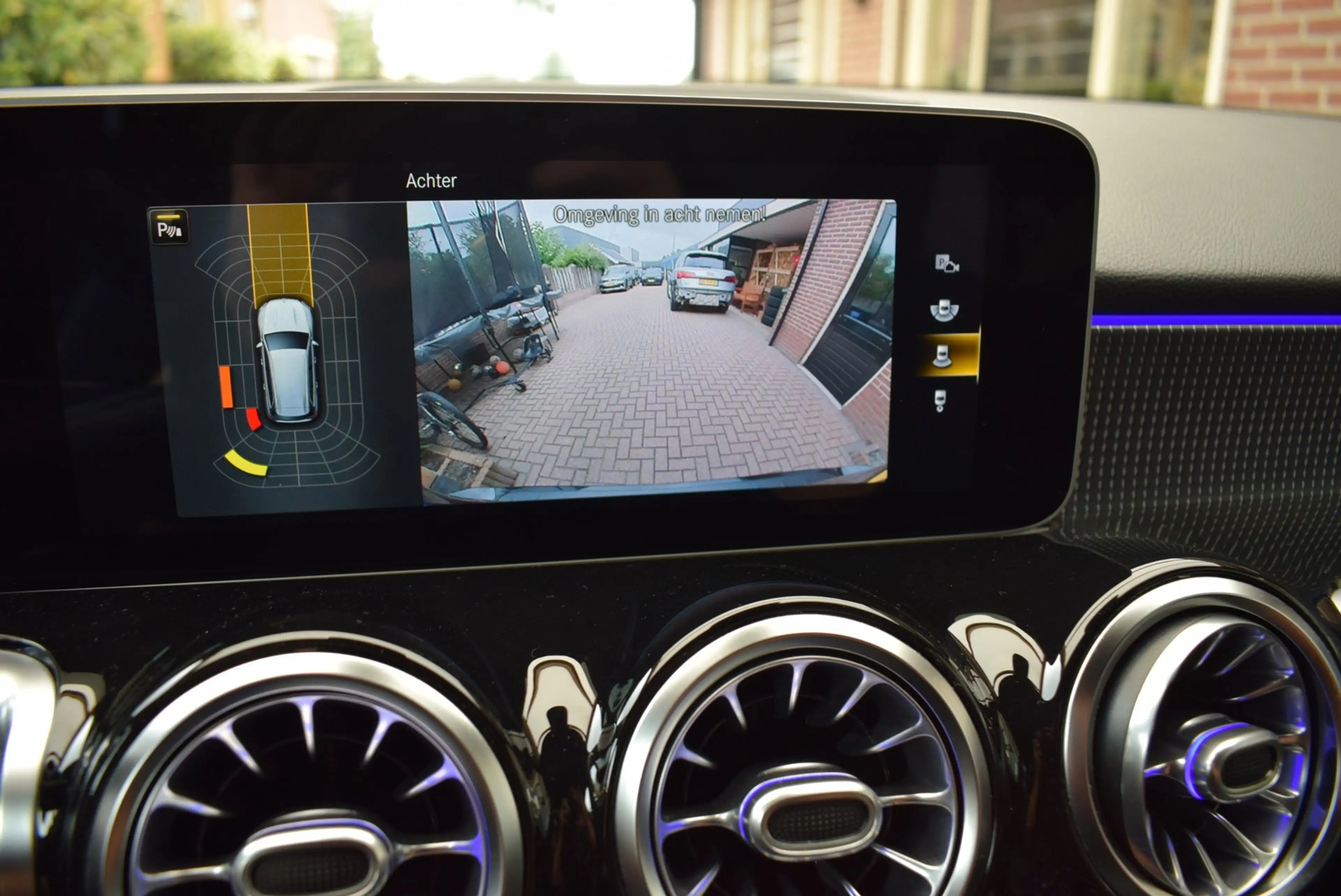 Mercedes-Benz GLB 200 Premium Plus 7p. AUTOM/CRUISE/NAVI/AIRCO-ECC/CARPL — photo 21