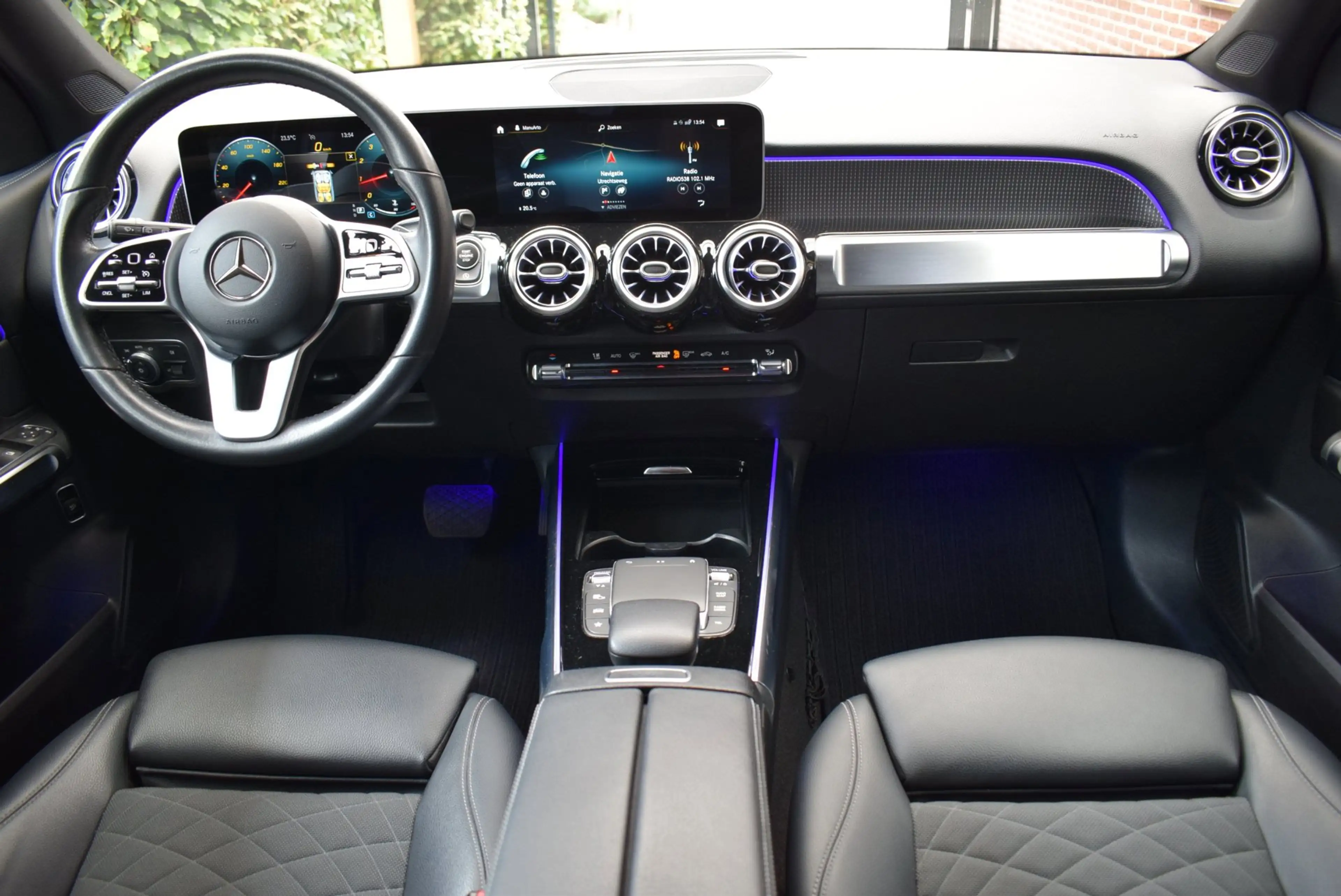 Mercedes-Benz GLB 200 Premium Plus 7p. AUTOM/CRUISE/NAVI/AIRCO-ECC/CARPL — photo 22