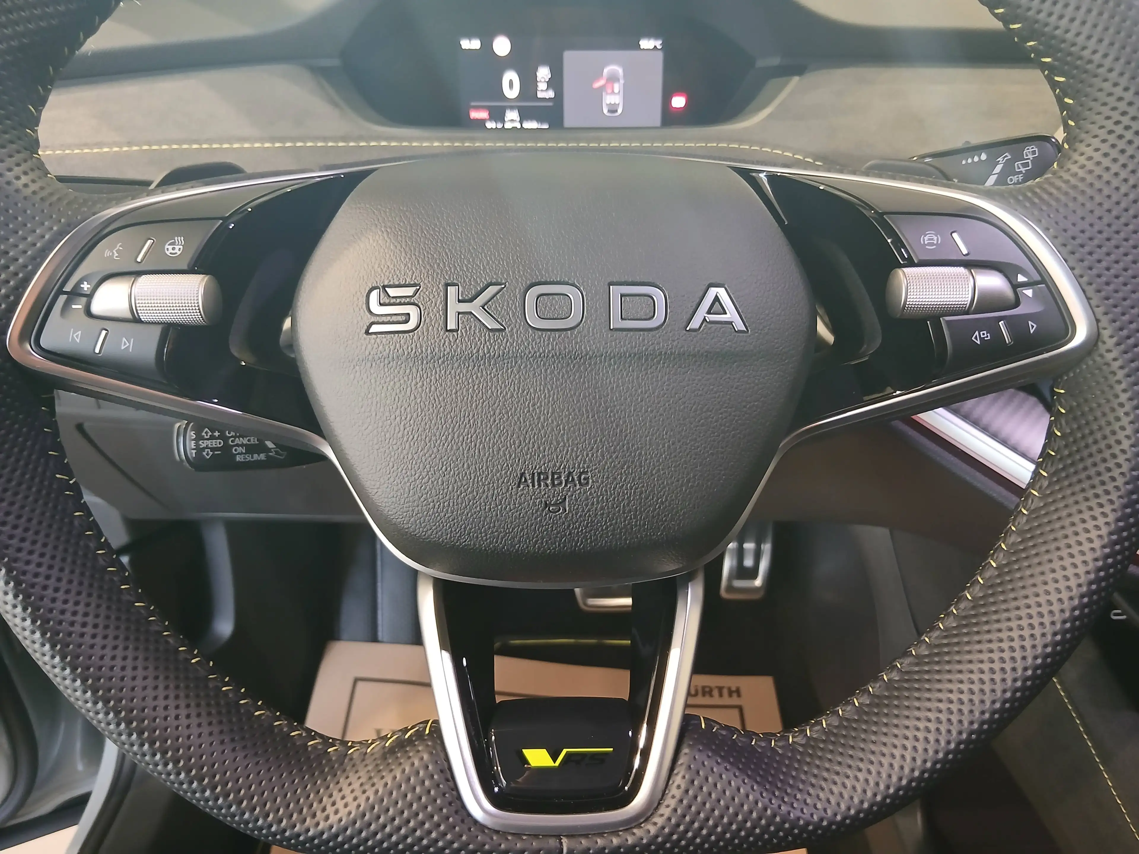 Skoda Elroq RS/Anhängerkupplung — photo 10