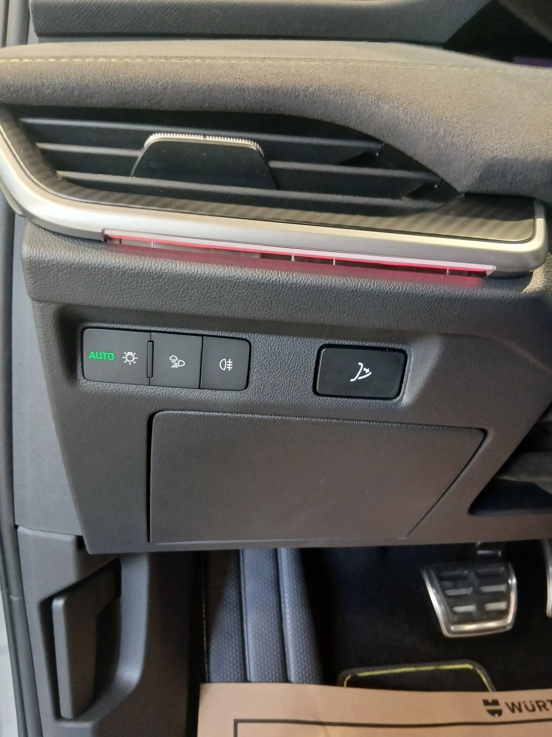 Skoda Elroq RS/Anhängerkupplung — photo 9