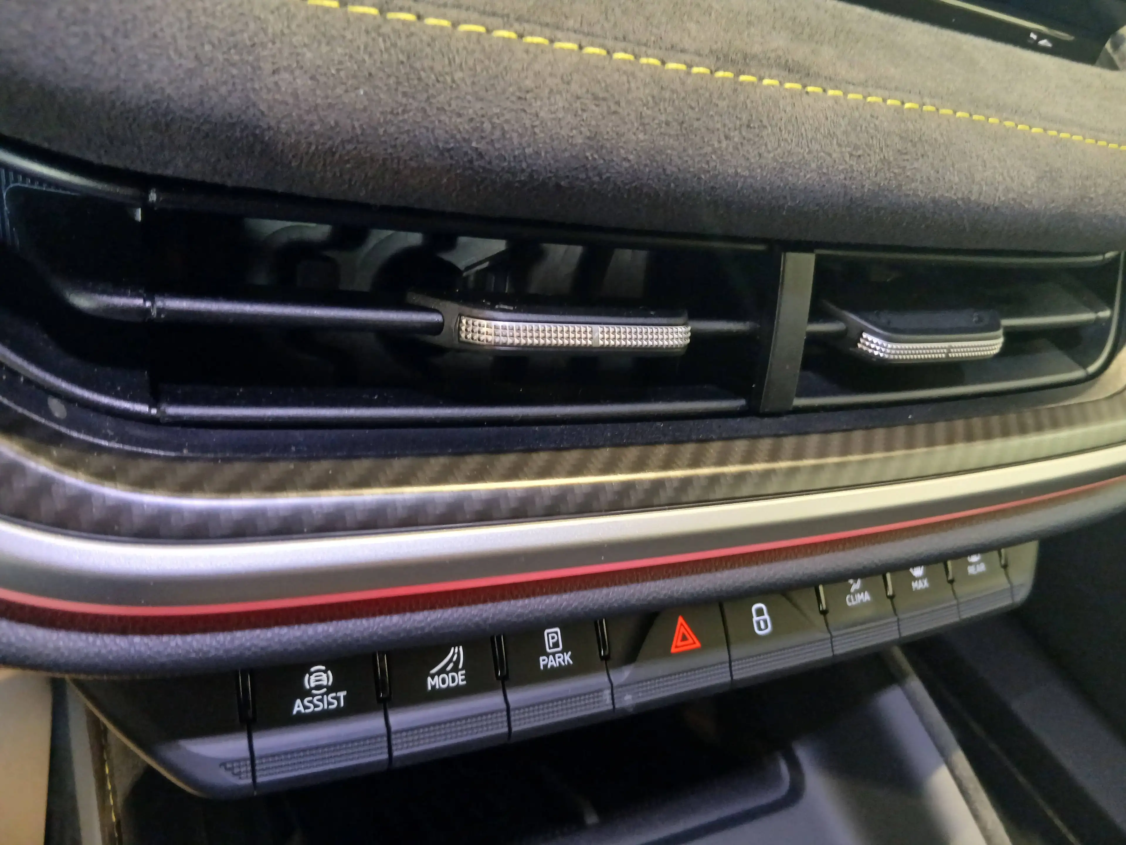 Skoda Elroq RS/Anhängerkupplung — photo 15