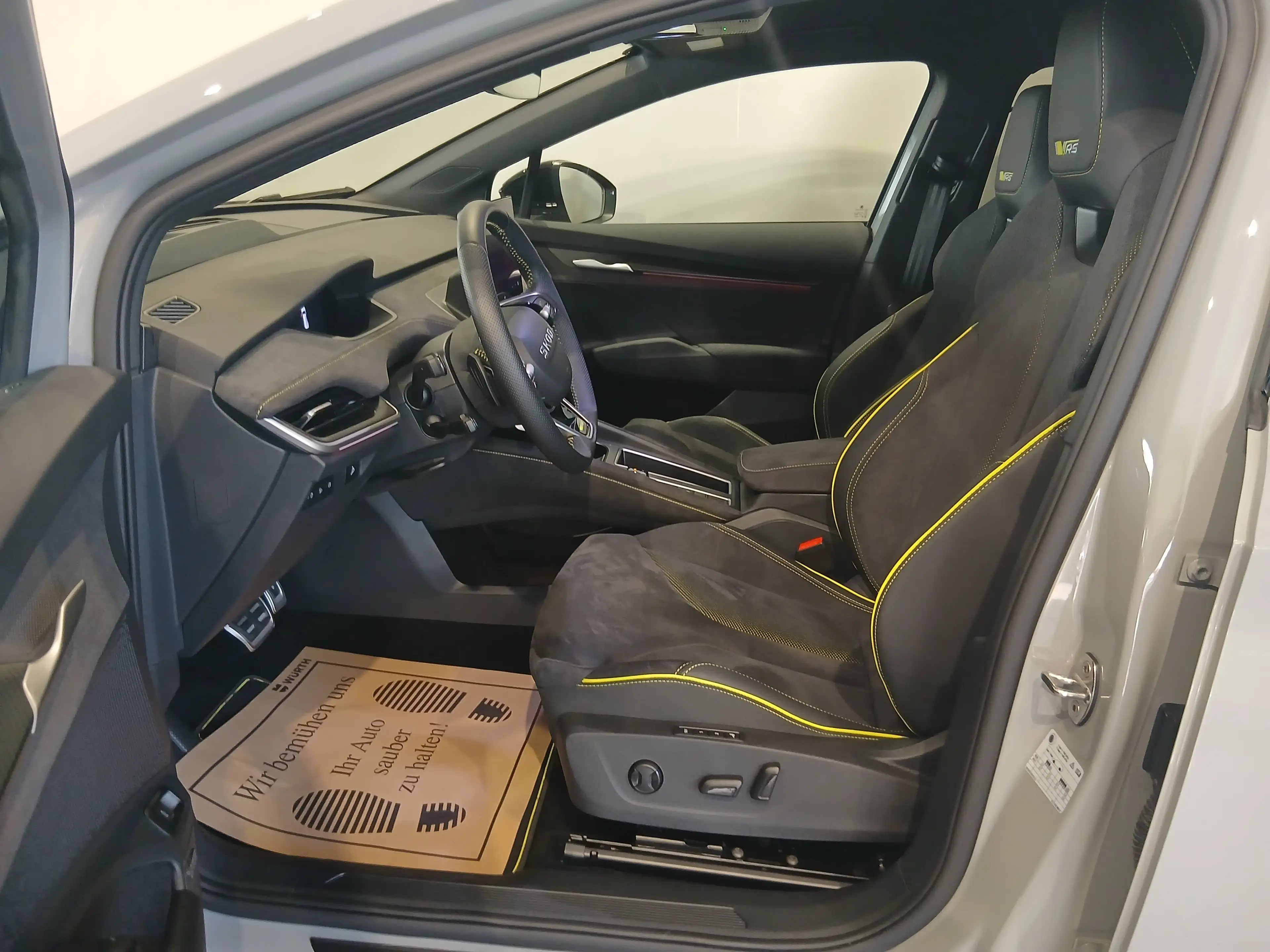 Skoda Elroq RS/Anhängerkupplung — photo 7