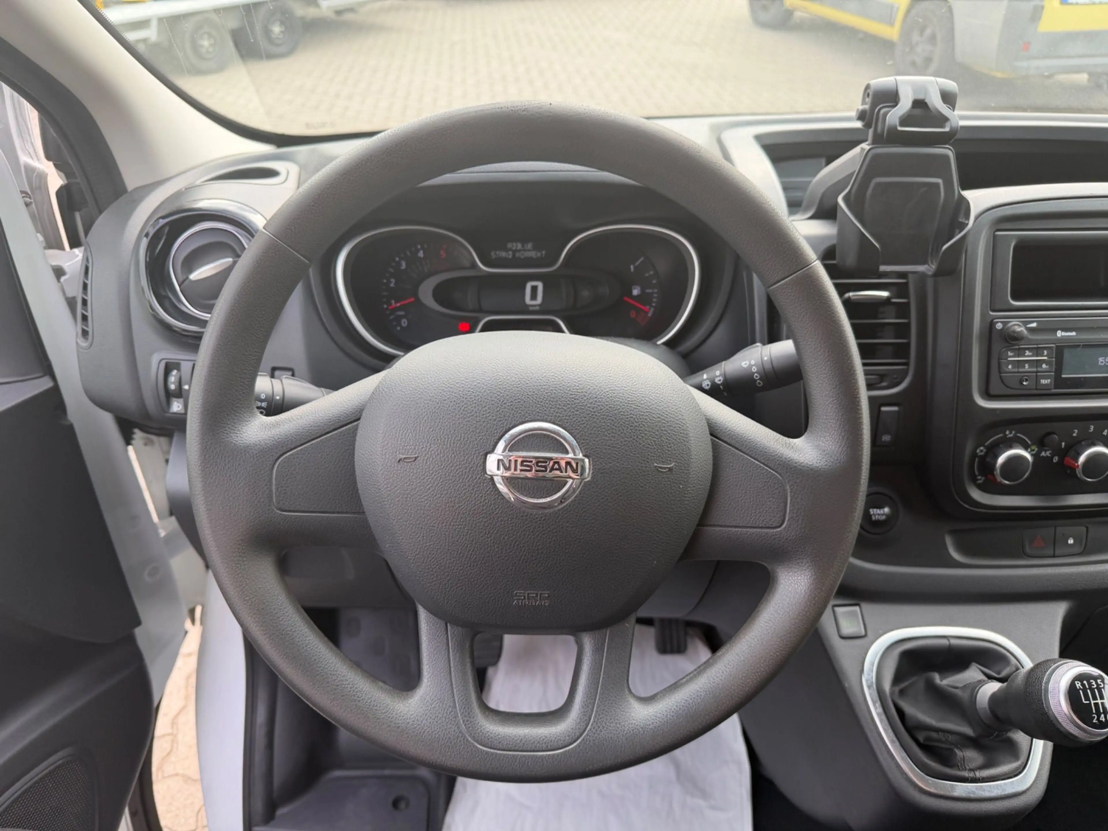 Nissan NV300 NV300 2,7t dCi 145 L1H1 AHK — photo 15