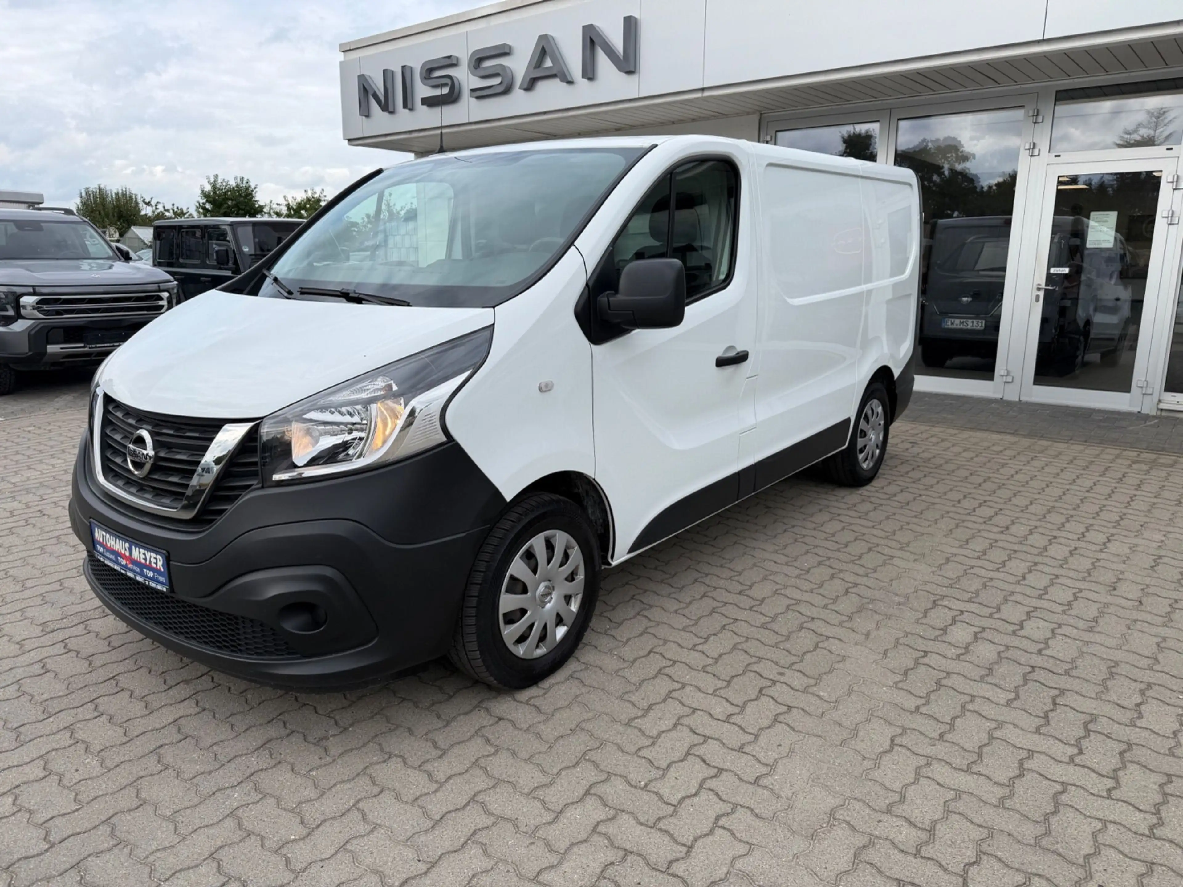 Nissan NV300 NV300 2,7t dCi 145 L1H1 AHK — photo 3