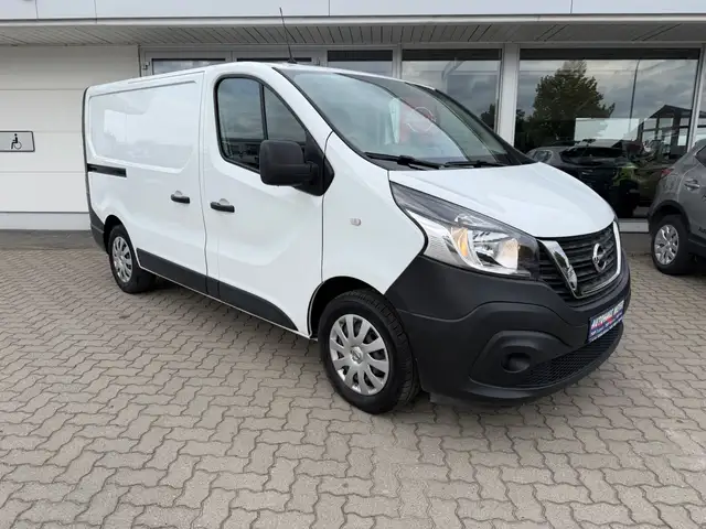 Nissan NV300 NV300 2,7t dCi 145 L1H1 AHK