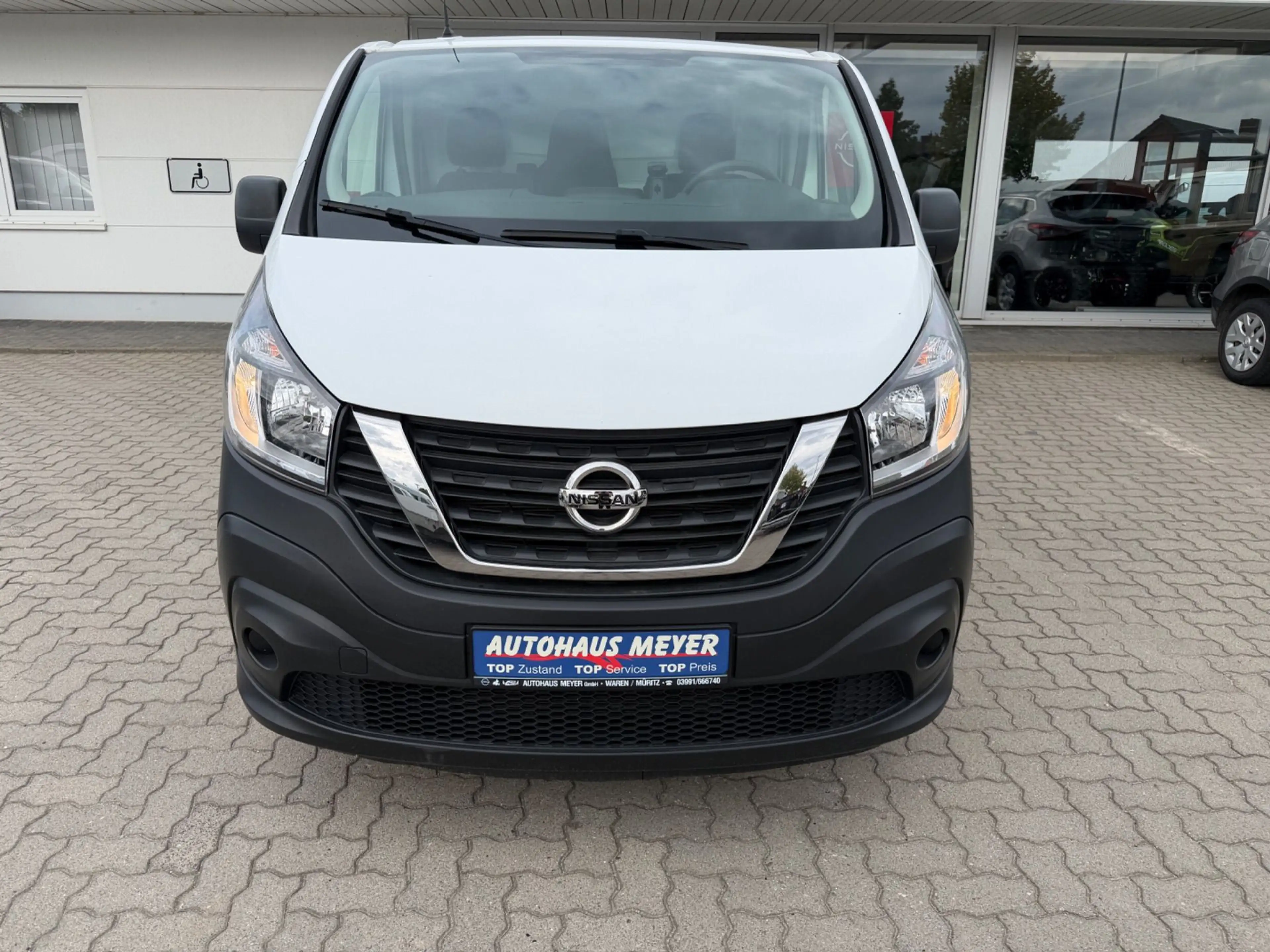 Nissan NV300 NV300 2,7t dCi 145 L1H1 AHK — photo 4