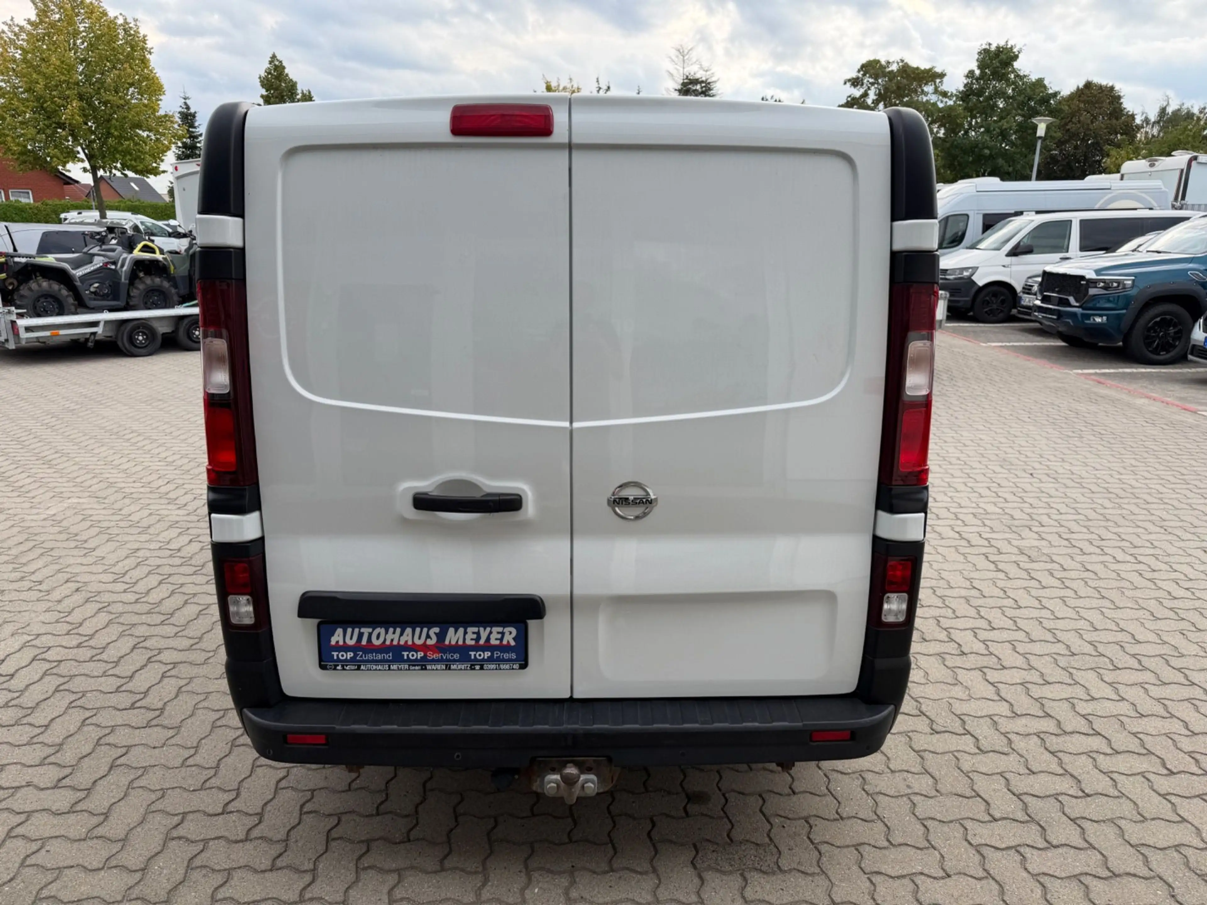 Nissan NV300 NV300 2,7t dCi 145 L1H1 AHK — photo 9