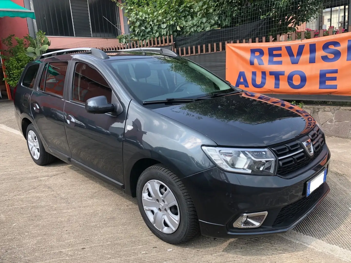 Dacia Logan MCV 1.0 Sce 12v 75cv state stop comfort Bruin - 2