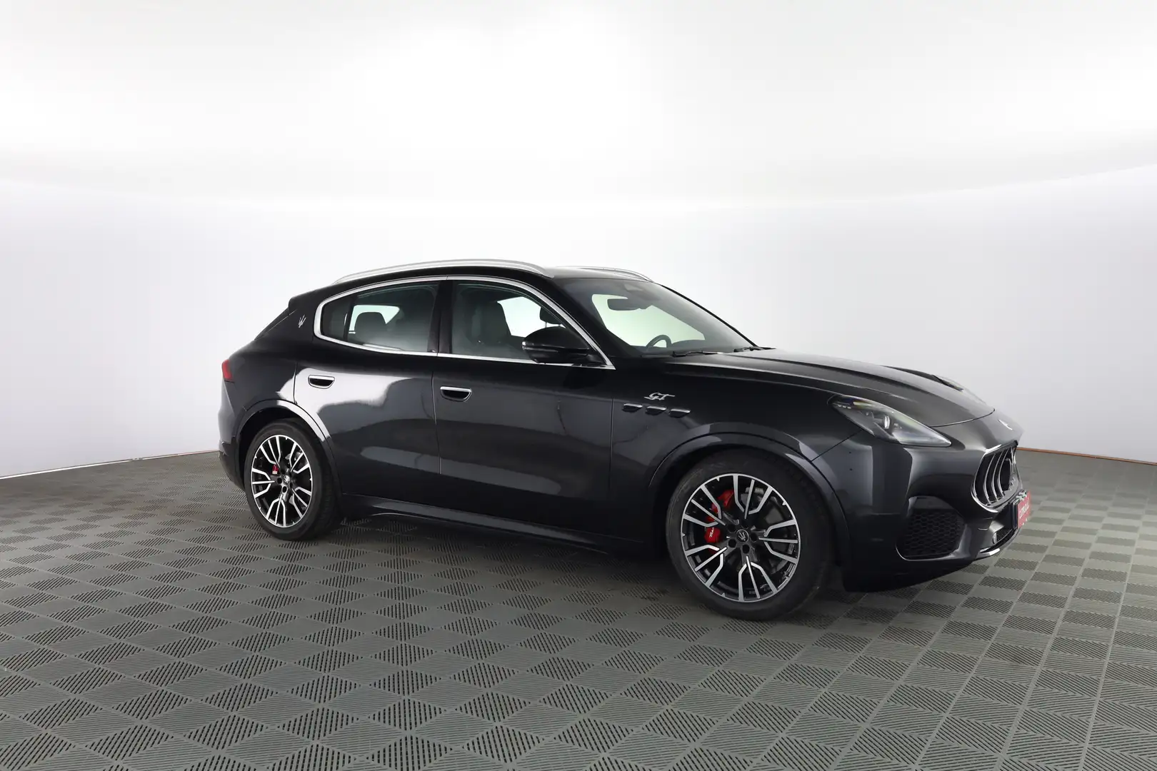 Maserati Grecale 2.0 MHEV GT Nero - 2
