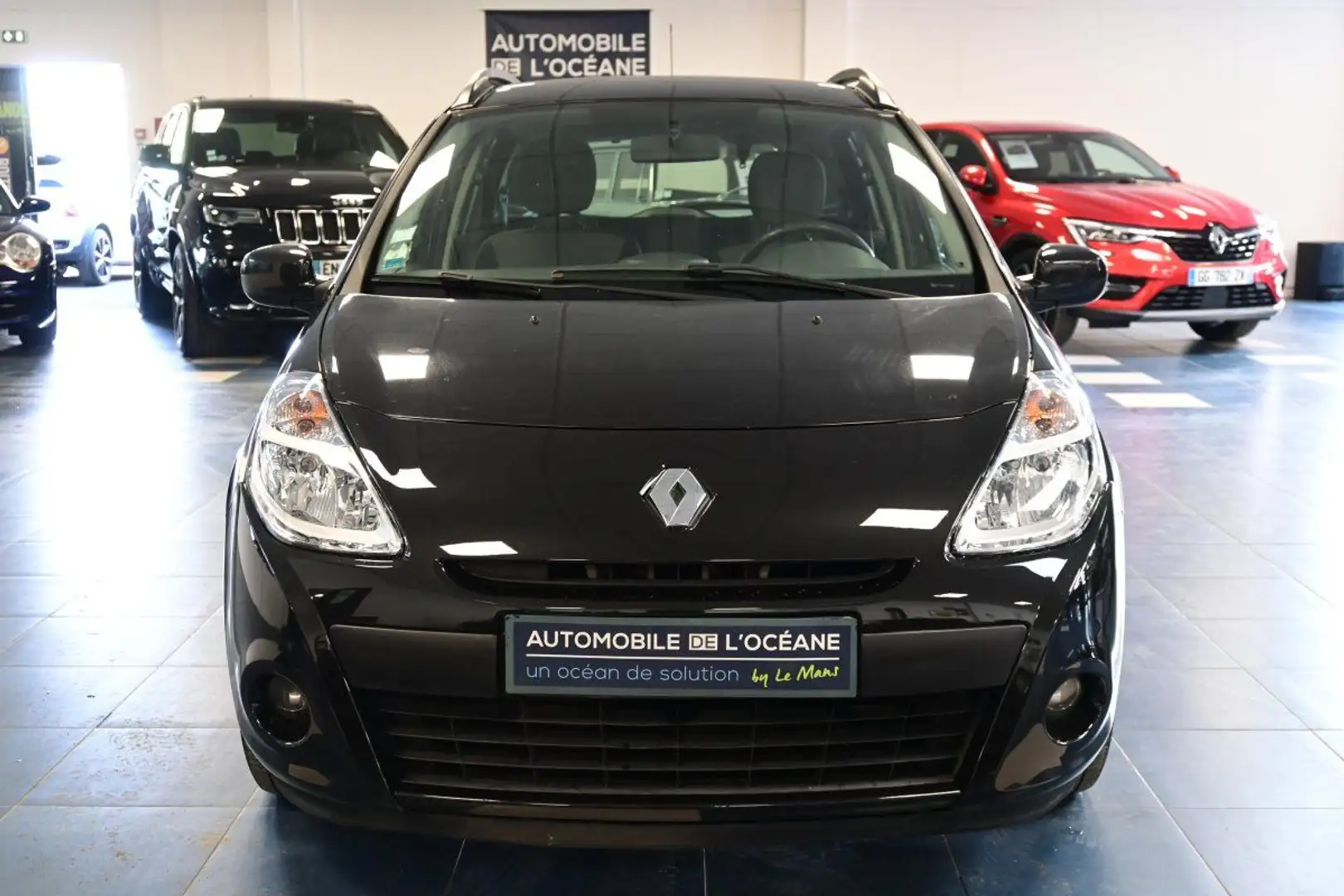 Renault Clio ESTATE III dCi 70 eco2 Expression Noir - 2