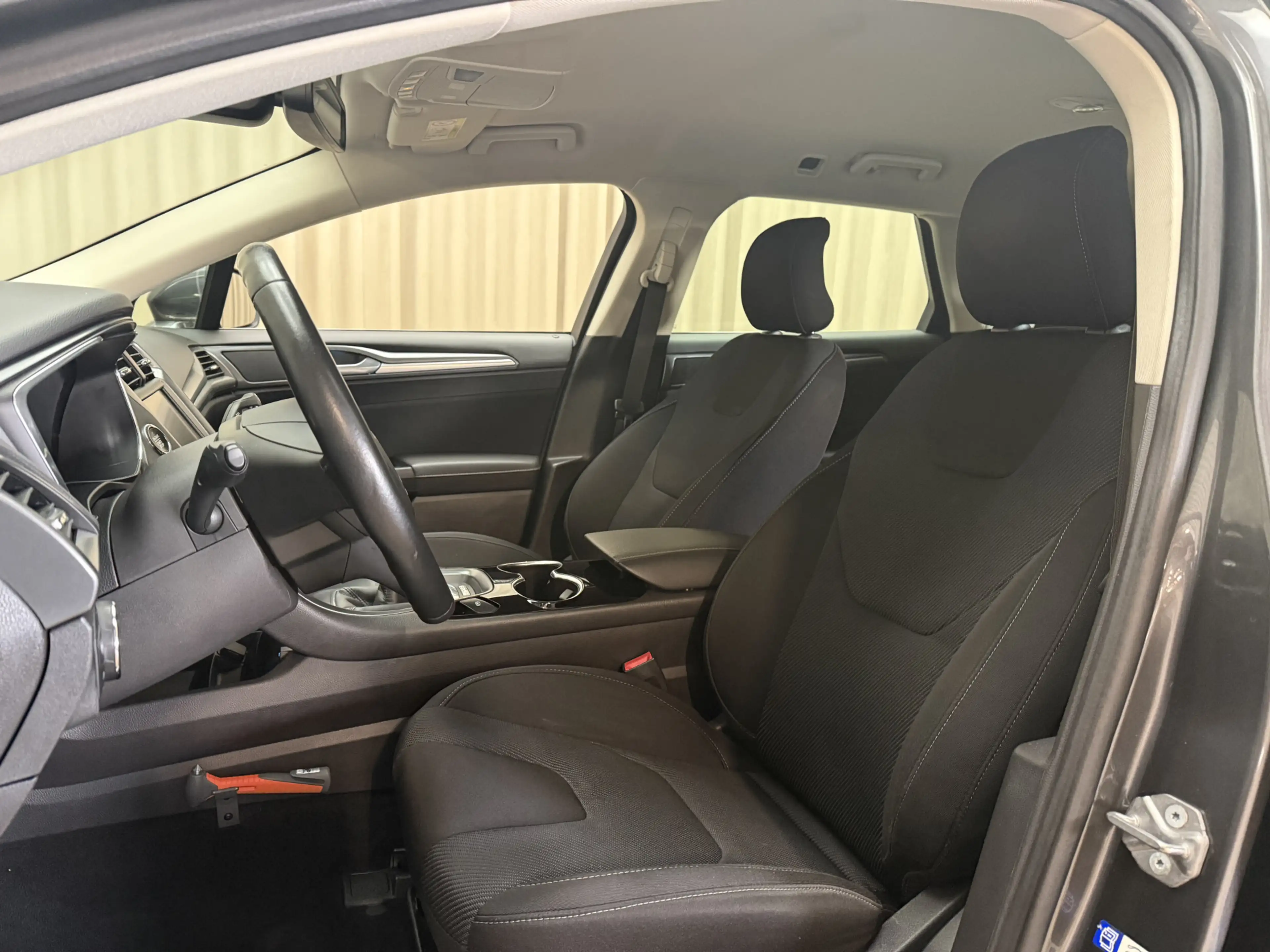 Ford Mondeo Wagon 1.5 Titanium Org.NL! / Keyless / LED / Stoel — photo 13