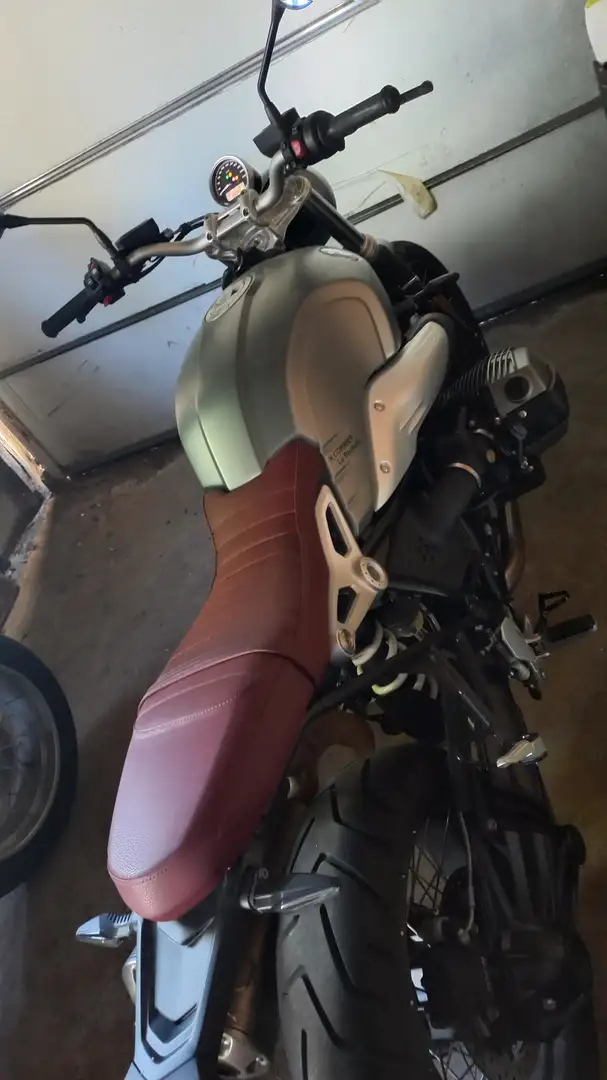 BMW R nineT Argent - 1